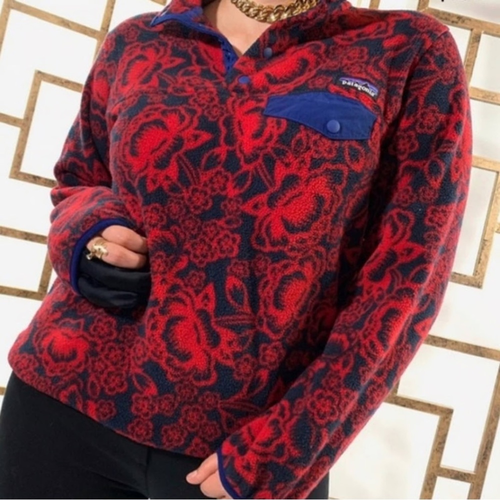 Patagonia Rare Red‎ Lotus Flower Synchilla Pullover